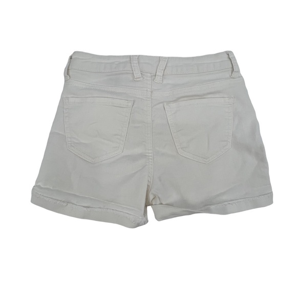 Vanilla Star White High Rise Cuffed Hem Distressed Jean Shorts Size 3 Women’s - Picture 3 of 6